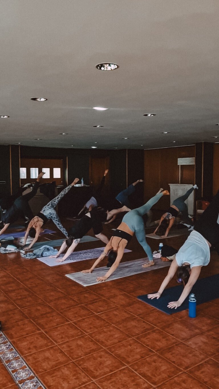 Yoga | Brunch | Taller de Perfumes con aceites esenciales