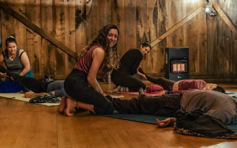 Yoga Brunch Taller de Masaje Thai