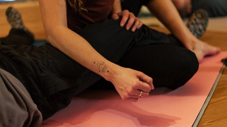 Yoga Brunch Taller de Masaje Thai