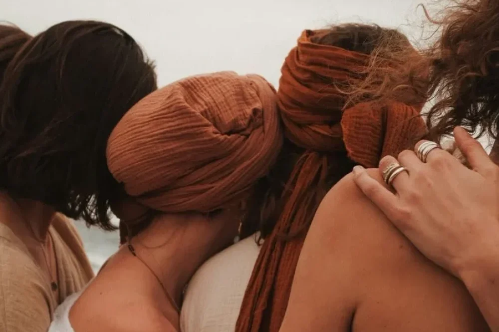 despedida soltera diferente Asturias yoga bienestar plan consciente
